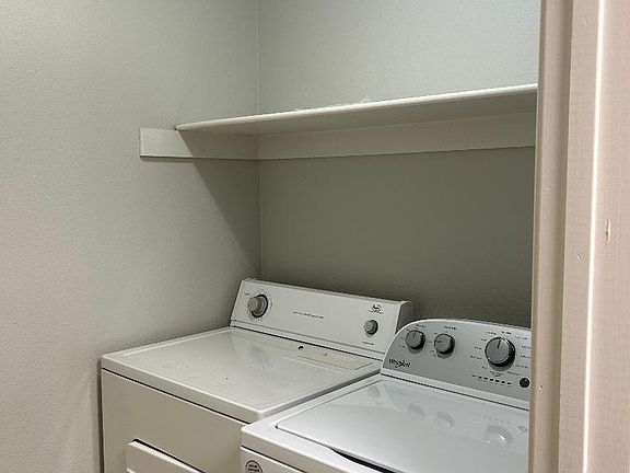 5th image of 1425 W Sligo St