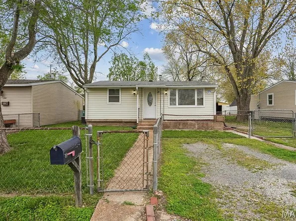 2145 Miracle Ave, Granite City, IL 62040