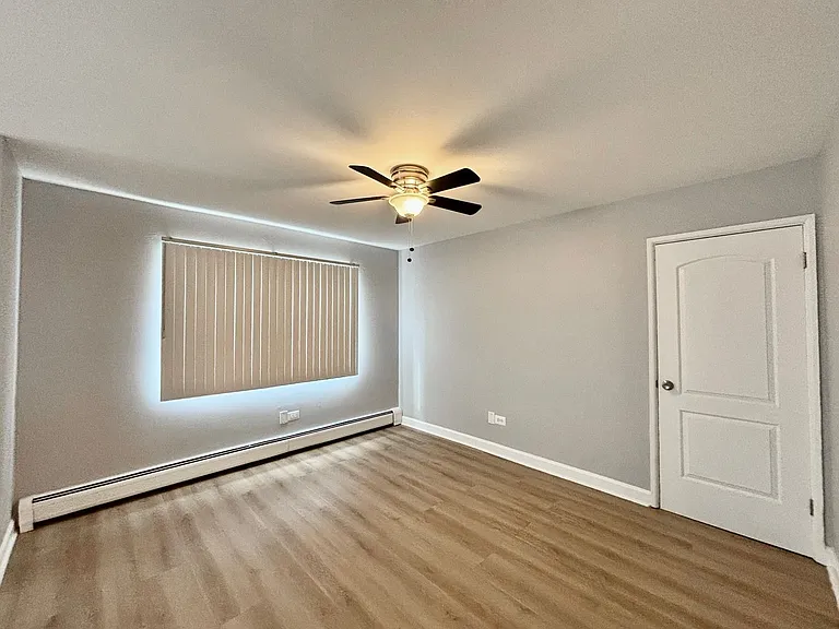 520 Rentals — Photo 41