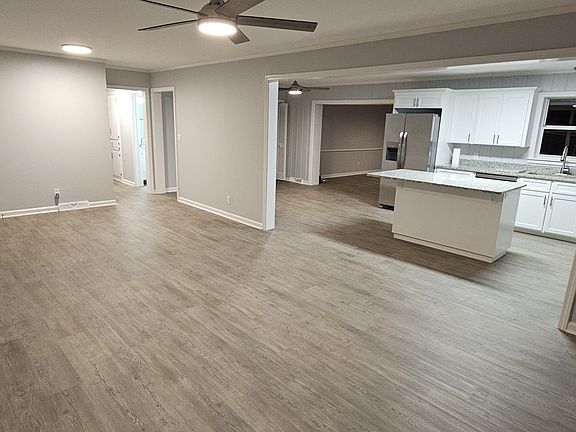 Living Room - Kitchen - Eating area