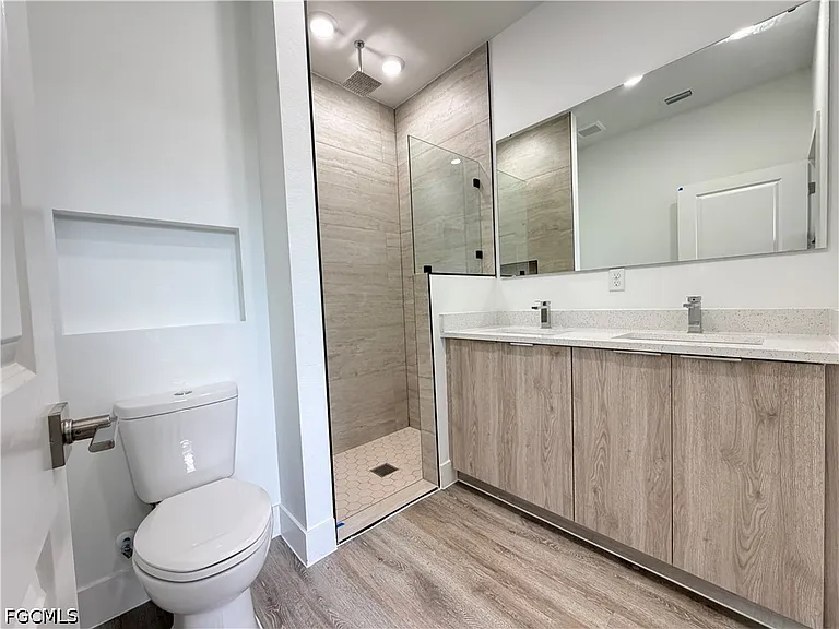 1256 Milwaukee Blvd — Photo 7