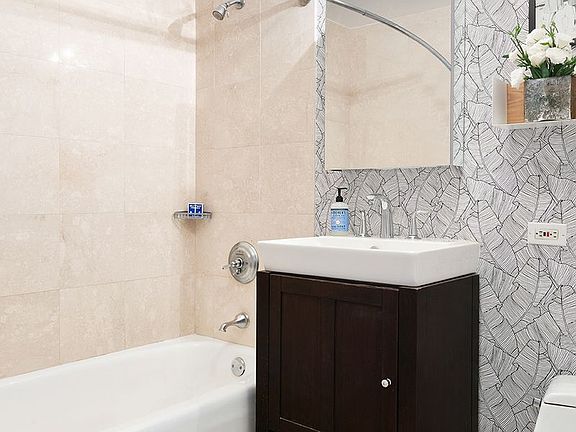 5th image of 1760 2nd Ave APT 9C