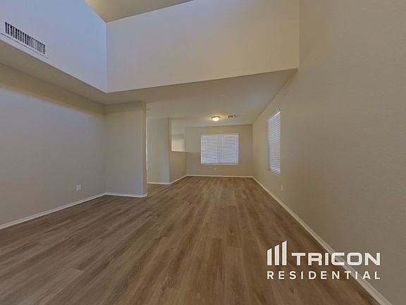 3rd image of 12629 W Indianola Ave