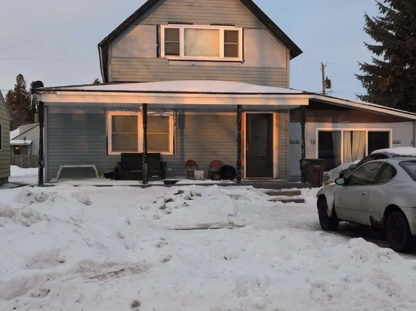 204 N 3rd St, Drayton, ND 58225