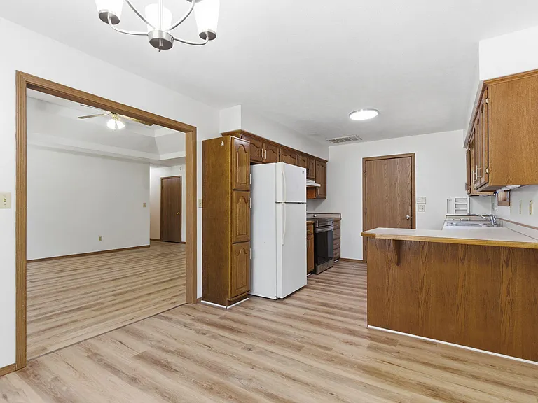 657 Kings Carriage Rd — Photo 10