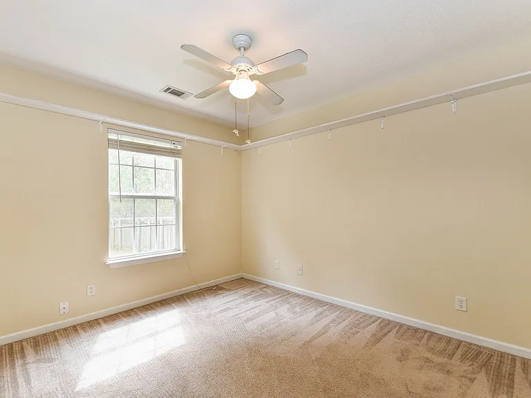 665 Rushing St — Photo 18
