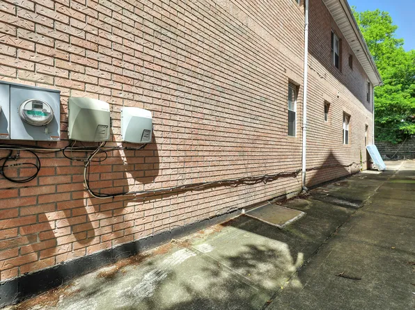 42-19 214th Place image 44 of 44