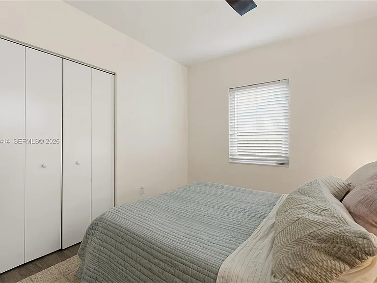 542 NW 49th St — Photo 19