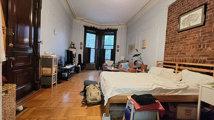 Rented by New York Dwellings LLC | media 11