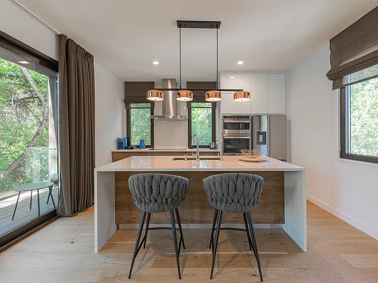 2806 Geronimo Trl — Photo 10