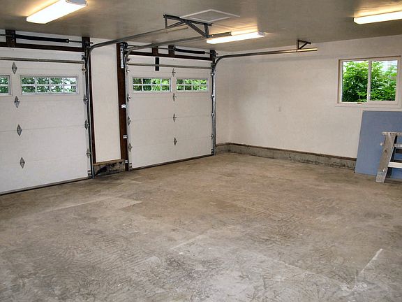 4th image of 208 Lance Dr