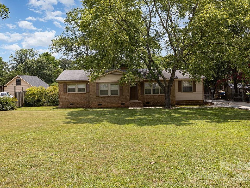 1st image of 754 Cambridge Cir