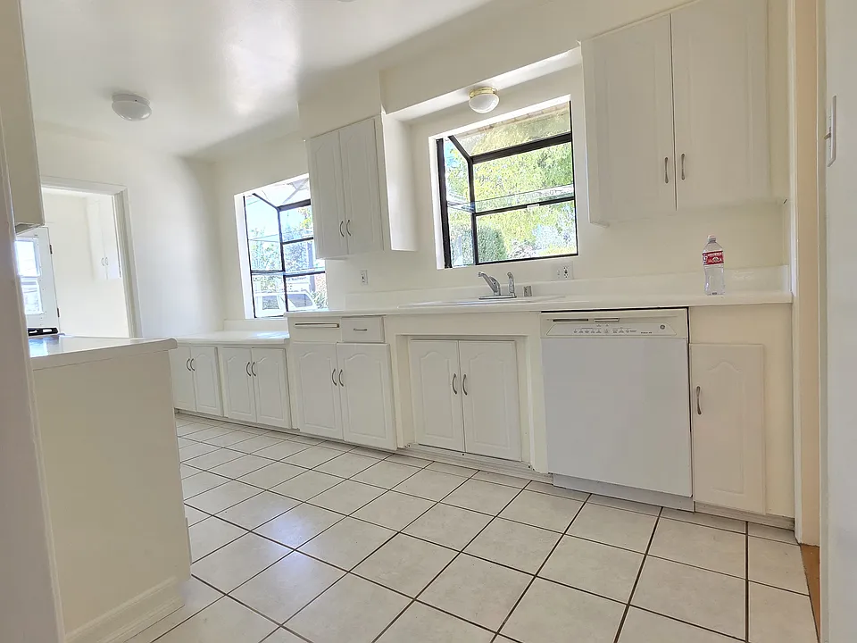 185 Alto Dr