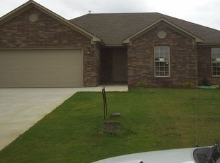 1720 Hosta, Conway, AR 72034