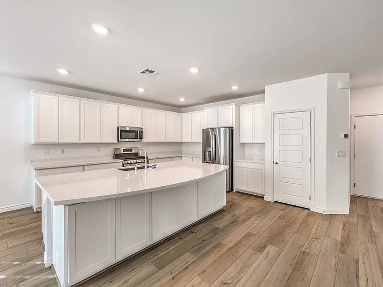 4445 Panoramic View Ave — Photo 8