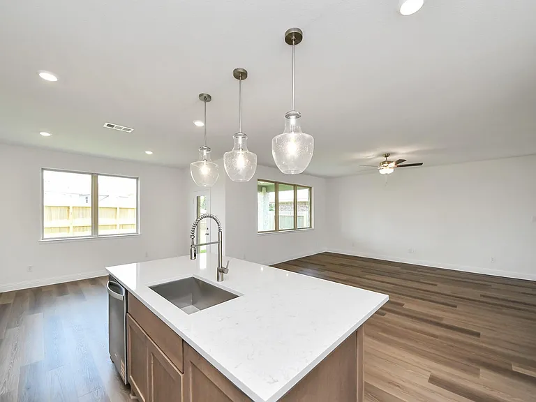 4042 Colony Ln — Photo 12