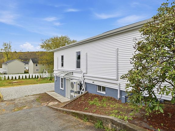 3rd image of 25 Bourne St