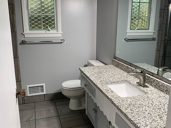 2nd image of 7515 W 99th St