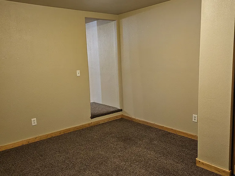 252 Blossom Rd — Photo 11