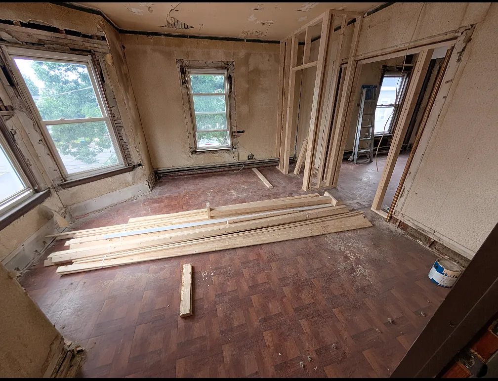 3 bed, 1200 sqft, $2,350 — Photo 2
