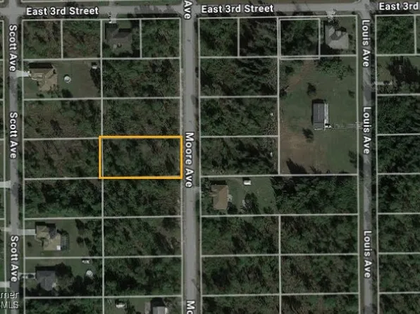 217 Moore Ave, Lehigh Acres, FL 33936