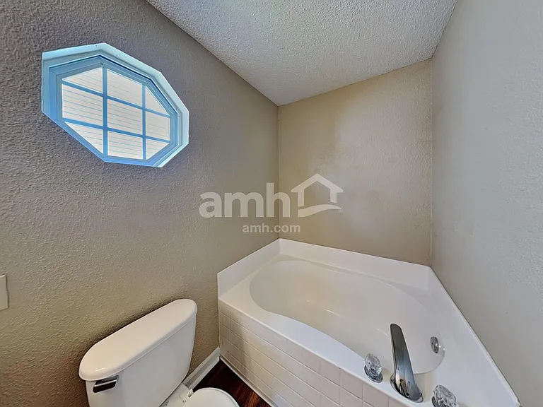 8316 Crosser Dr — Photo 9