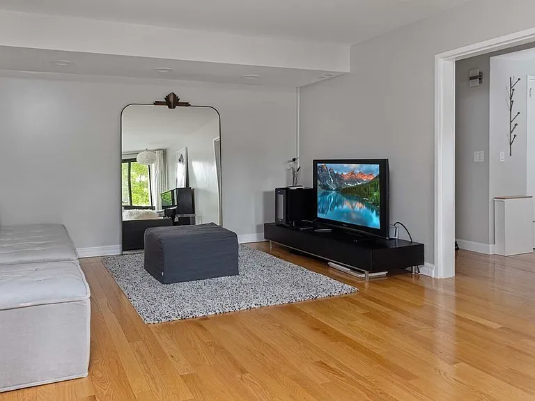 250 Hammond Pond Pkwy #310S — Photo 4