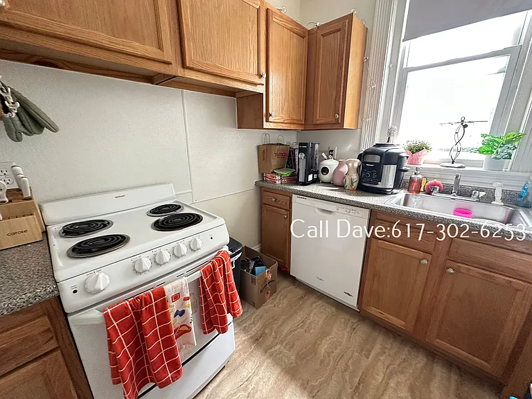 1377 Commonwealth Ave #A — Photo 6