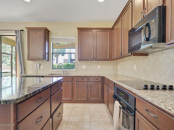 5th image of 664 Mission Bay Dr