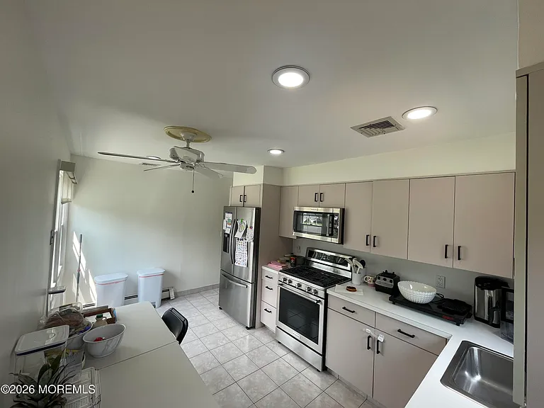 4 Judith Ct — Photo 5