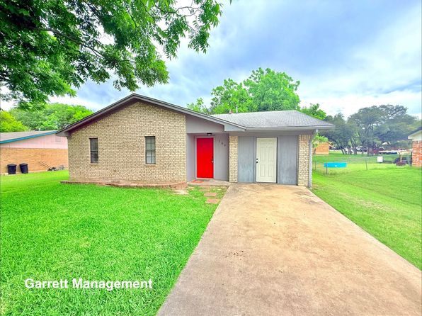106 N Fairview St