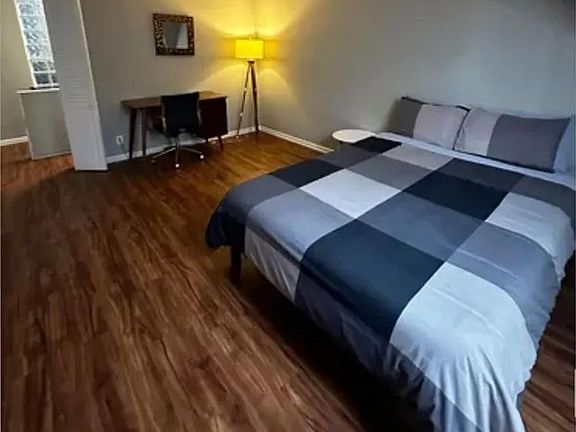 5th image of 729 S Aiken Ave Floor 3