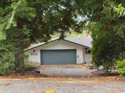 8505 NE 27th Pl, Bellevue, WA, 98004