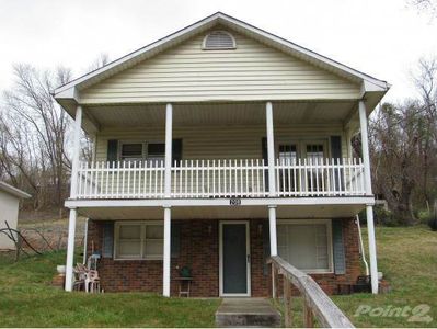 208 Sarah Cir, Gate City, VA, 24251