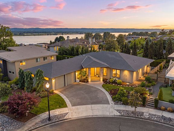 2nd image of 1508 SE Hawks View Ct