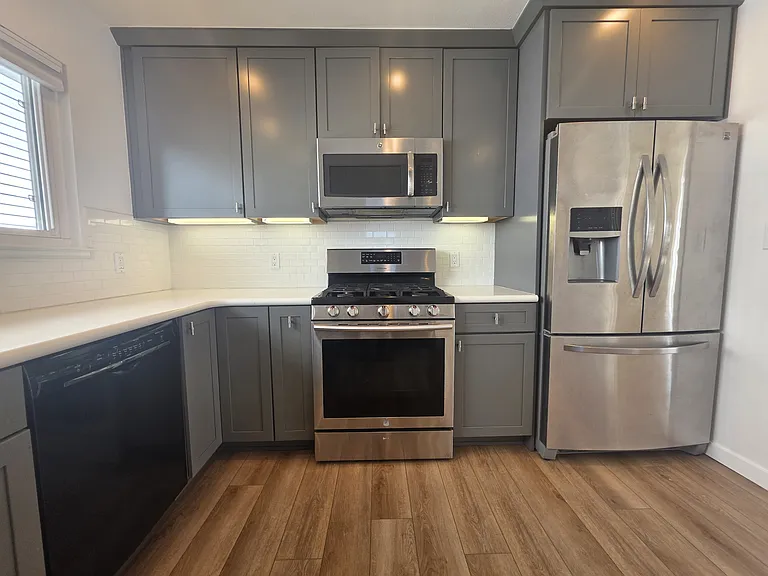 627 F St — Photo 12