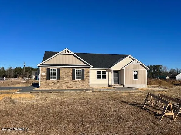 700 Alpha Court, Richlands, NC 28574