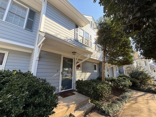 1456 Barton Place Dr