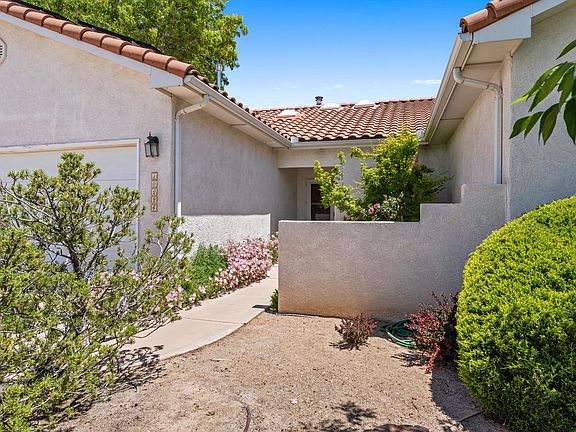 2nd image of 10224 Sandhurst Dr NW