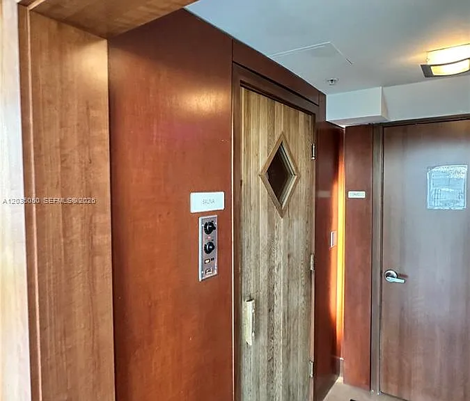 41 SE 5th St #1104 — Photo 41