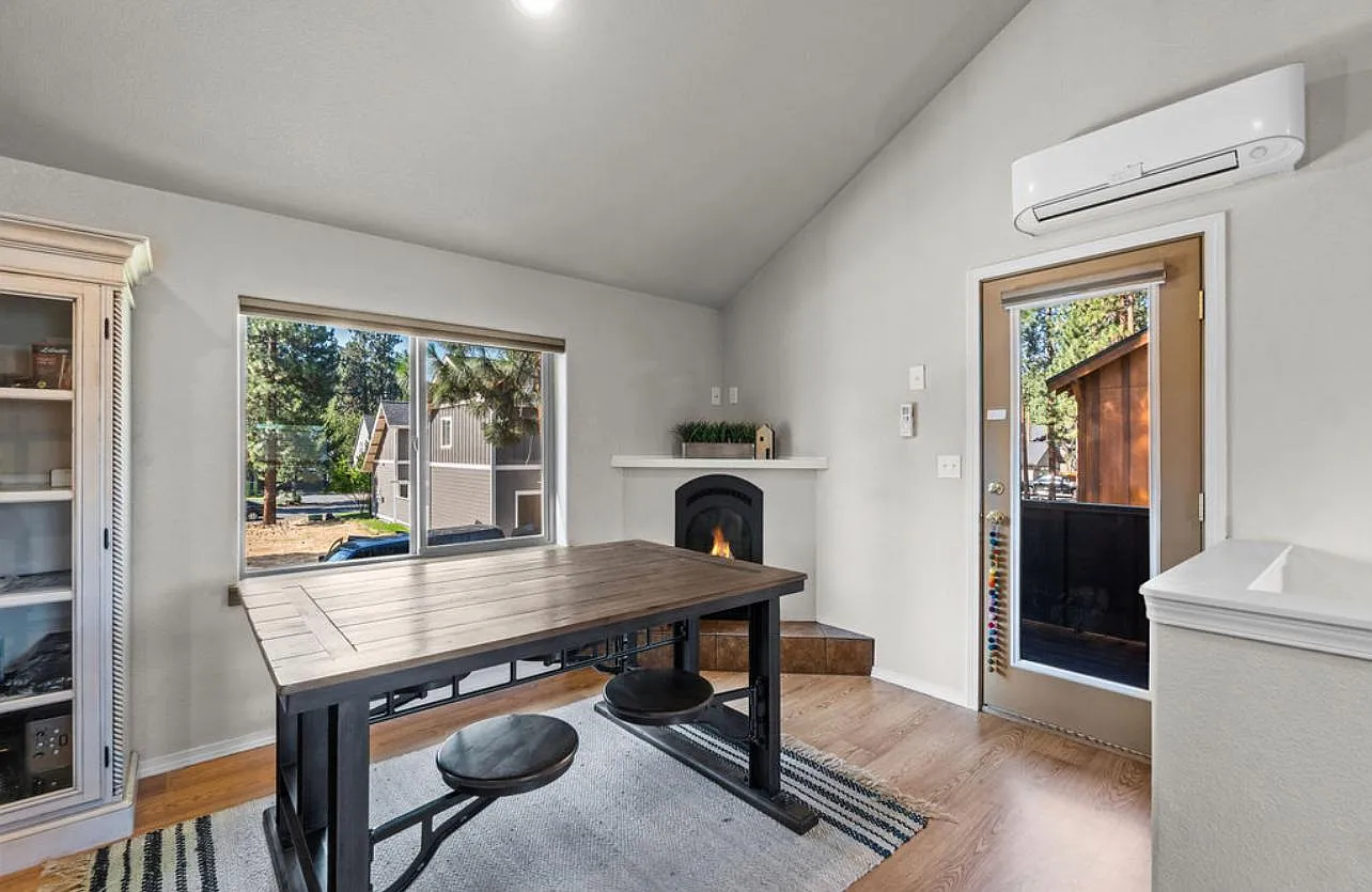 1 bed, 792 sqft, $1,950 — Photo 3