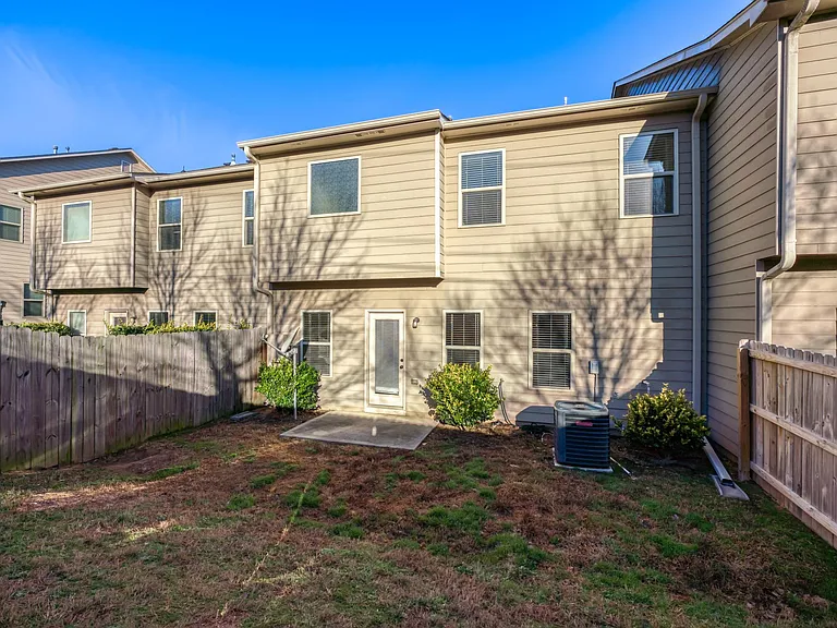 2753 Morgan Glen Rd — Photo 30