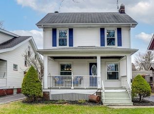 2162 Atkins Ave, Lakewood, OH