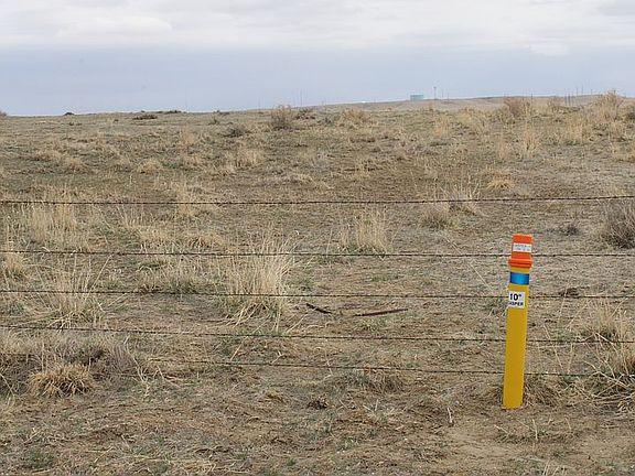 Gas pipeline across S end