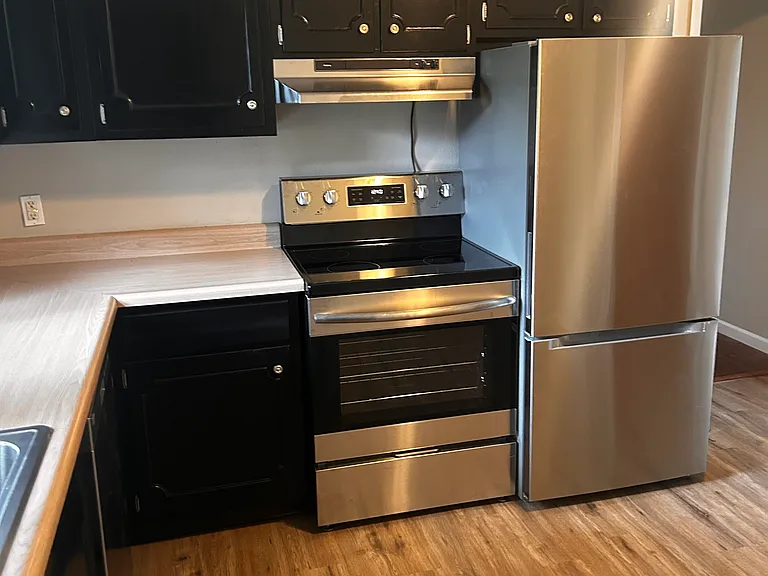 121 Central Ave — Photo 6