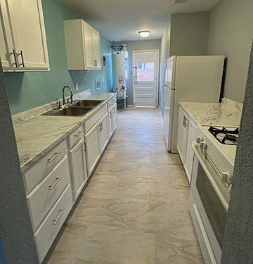 1st image of 805 Ortiz Dr SE #1