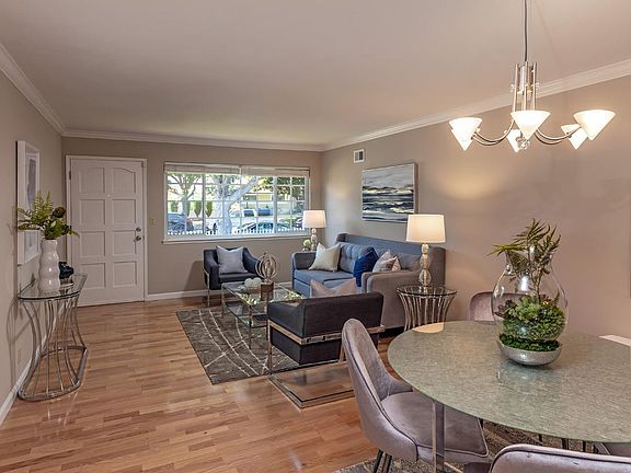 2nd image of 752 San Carlos Ave