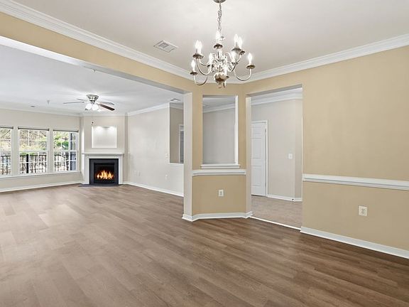 5th image of 1000 Westwood Village Way Unit 302