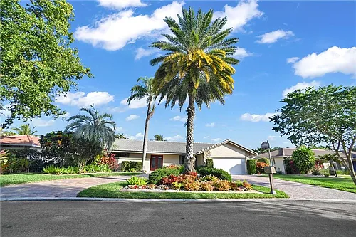 10765 NW 9th Ct Photo 1