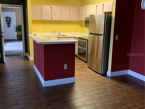 5th image of 9481 Highland Oak Dr Unit 813